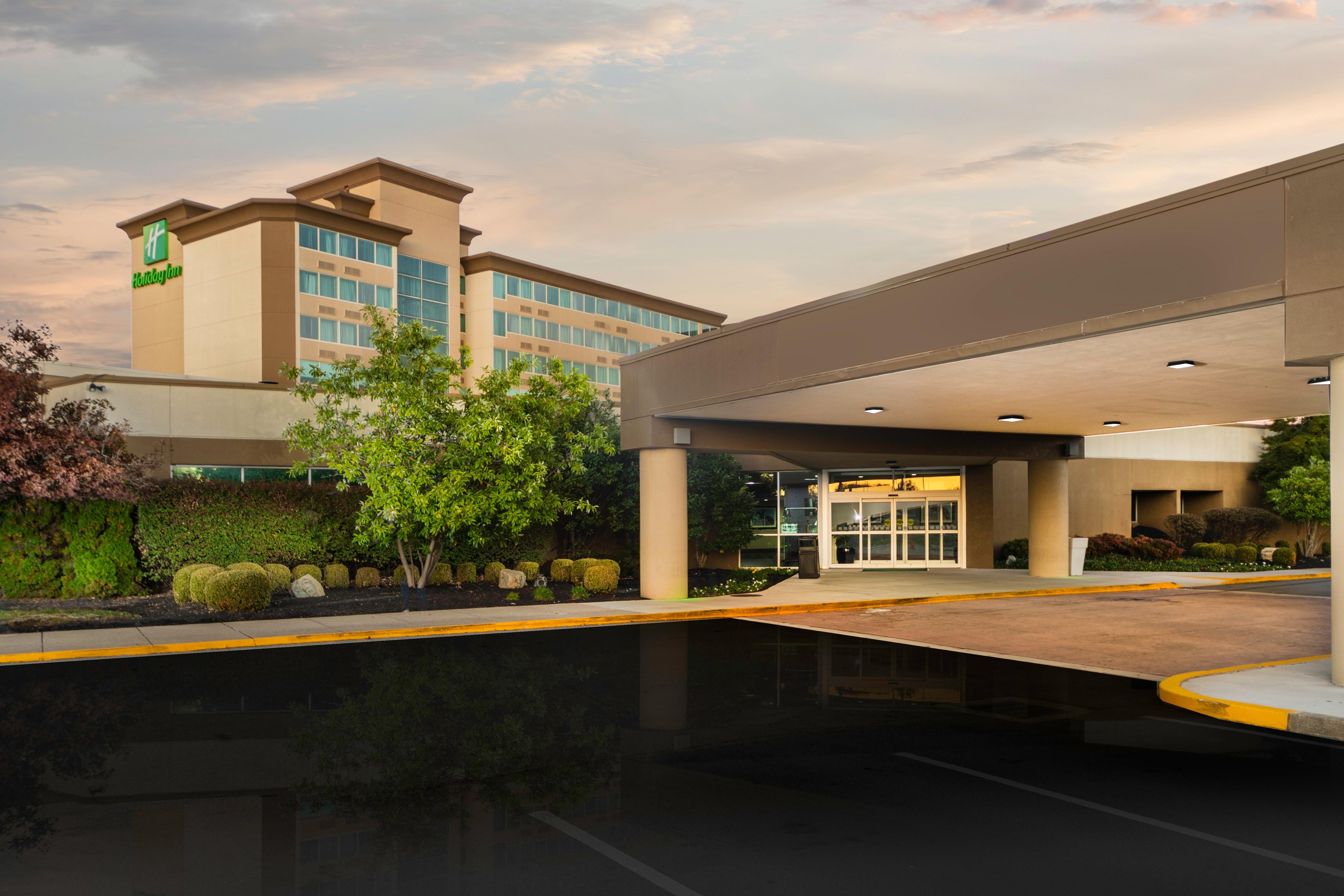 Holiday Inn Louisville East - Hurstbourne, An Ihg Hotel Exterior foto